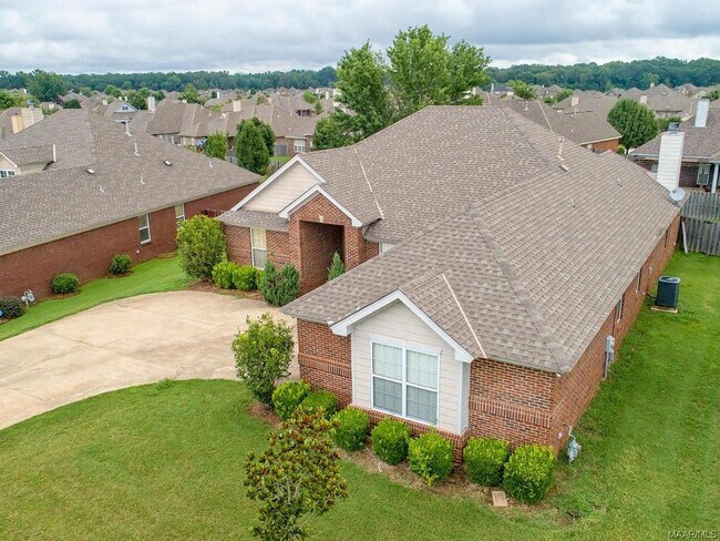 Foto del edificio - 8913 Autumnbrooke Way