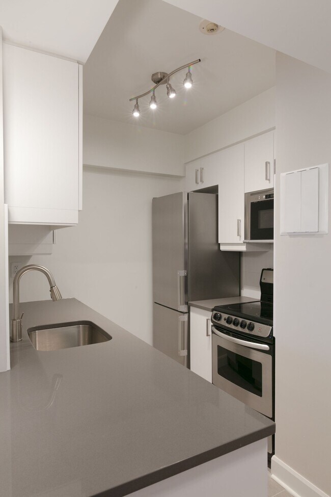Building Photo - 3455 Rue Aylmer