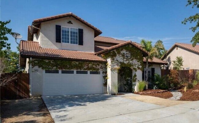 Building Photo - 3 br, 2.5 bath House - 142 Via Camelia