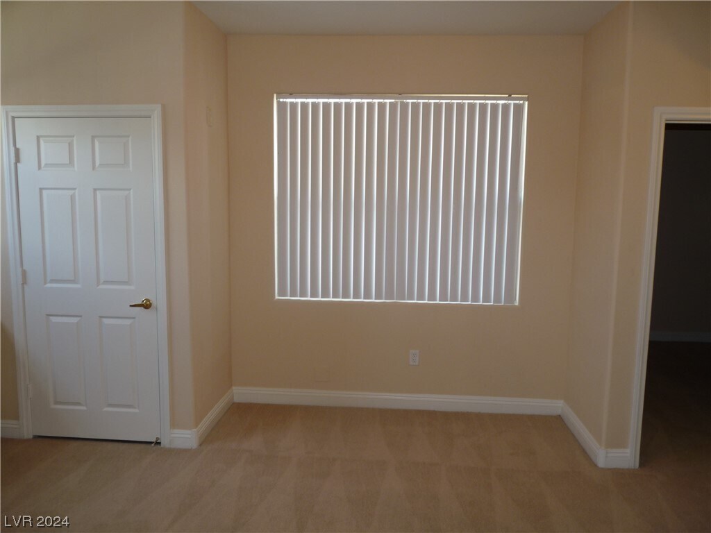 Foto del edificio - 8000 W Badura Ave