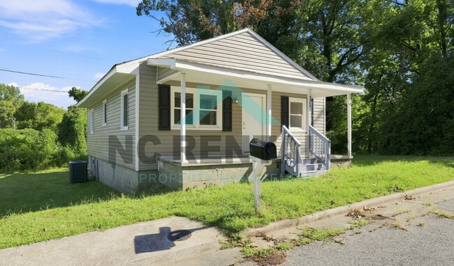 Building Photo - 3512 Clymer St