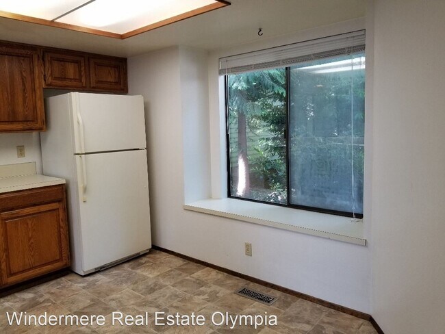 Building Photo - 3 br, 2.5 bath House - 1718 Jasmine St NW