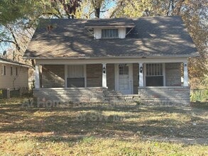 Building Photo - 2307 N Franklin Ave