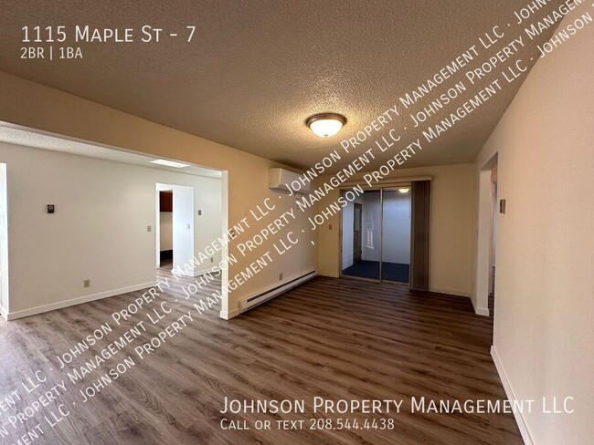 Building Photo - Spacious South Nampa Apartment with Single...