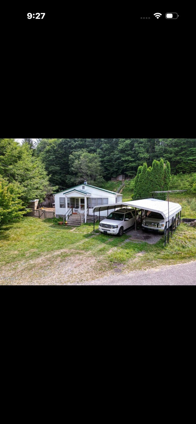 Foto del edificio - 729 Drakes Creek Rd