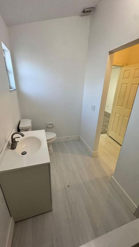 Foto del edificio - 678 SW Pueblo Terrace