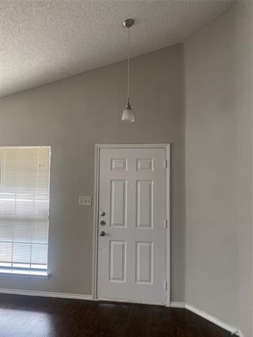 Building Photo - 421 Sims Dr