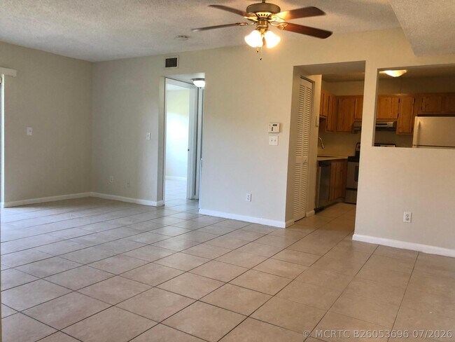 Foto del edificio - 10714 Royal Palm Blvd