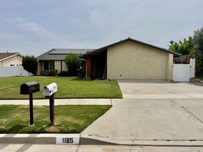 Building Photo - 1185 Zircon St