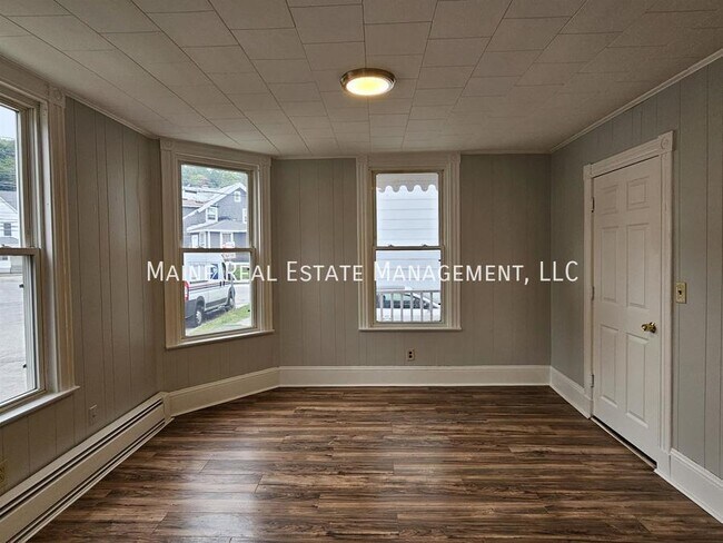 Foto del edificio - 31-33 Pine St. Unit-2