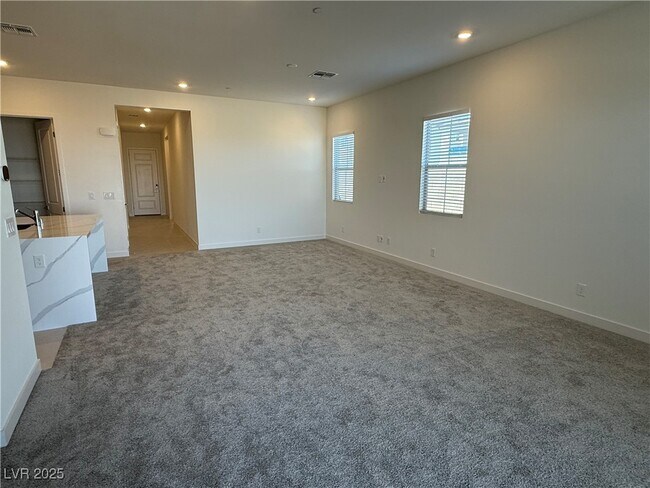 Foto del edificio - 568 Parkwind Ln