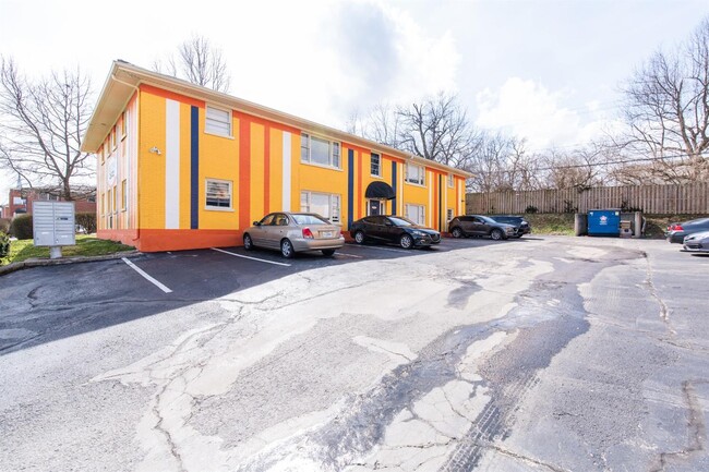 Building Photo - 1601 Alexandria Dr