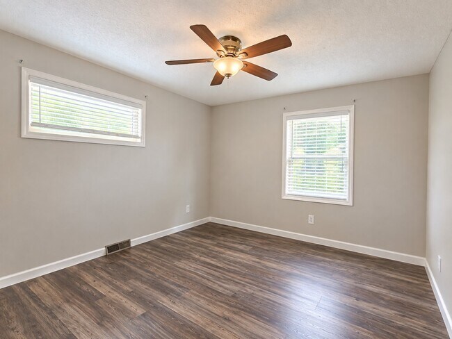 Foto del edificio - 516 Alcove Ave