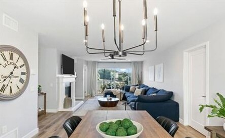 Foto del edificio - 6435 Kanan Dume Rd