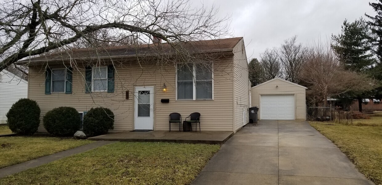 4 Beds 2 Baths - 341 Southview Dr