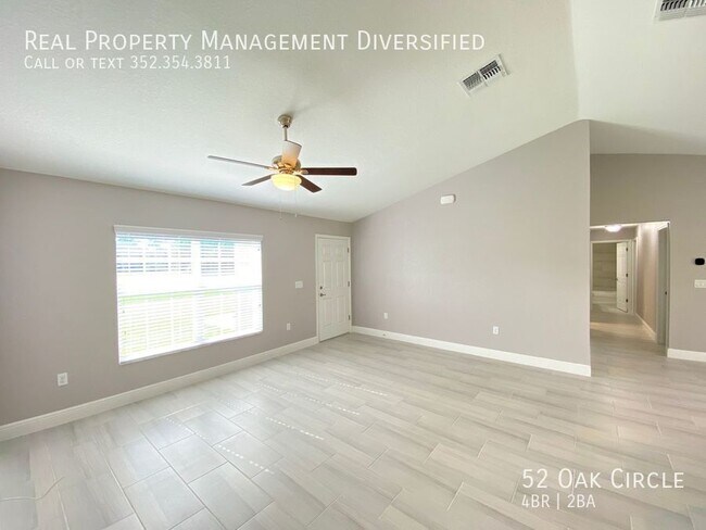 Foto del edificio - 52 Oak Cir