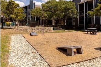 Building Photo - 2170 Thousand Oaks Dr