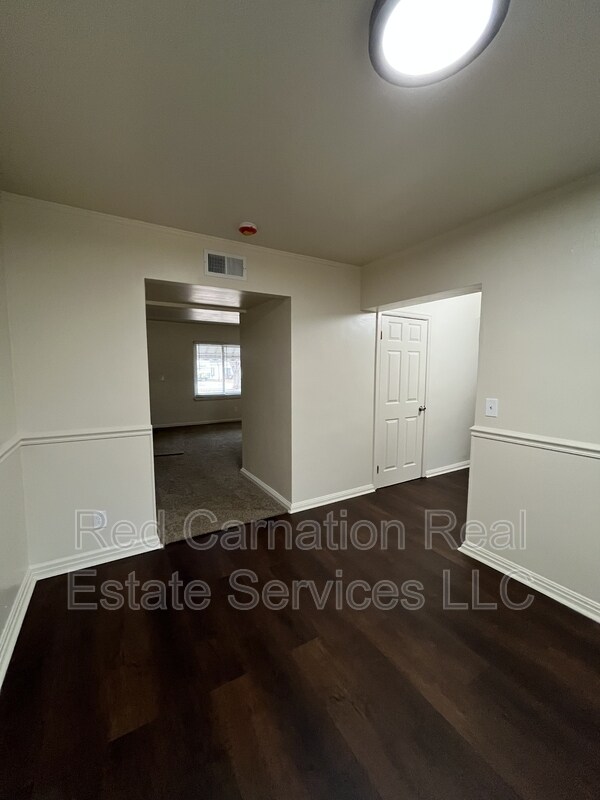 Foto del edificio - 1434 Antoinette Ave