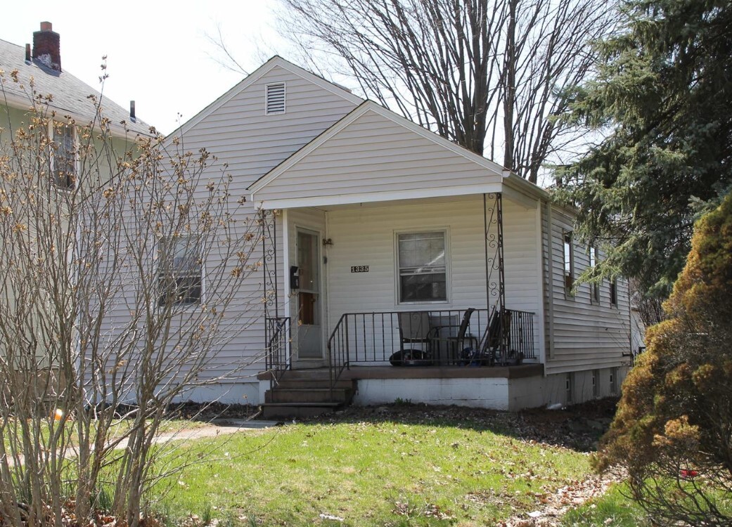 Foto principal - 1335 Manchester Ave