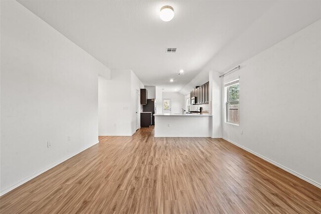 Building Photo - 10404 Premier Park St