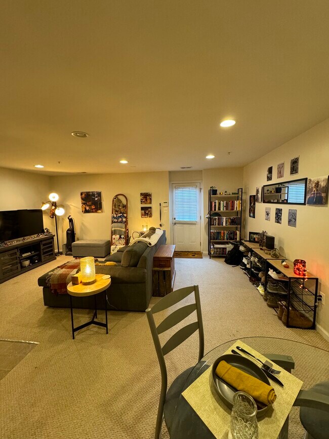 6427 Walcott Ln Unit Cosi 1 bedroom Apartment, Frederick, MD 21703