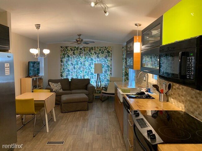 Foto del edificio - 1101 S Ellsworth Rd