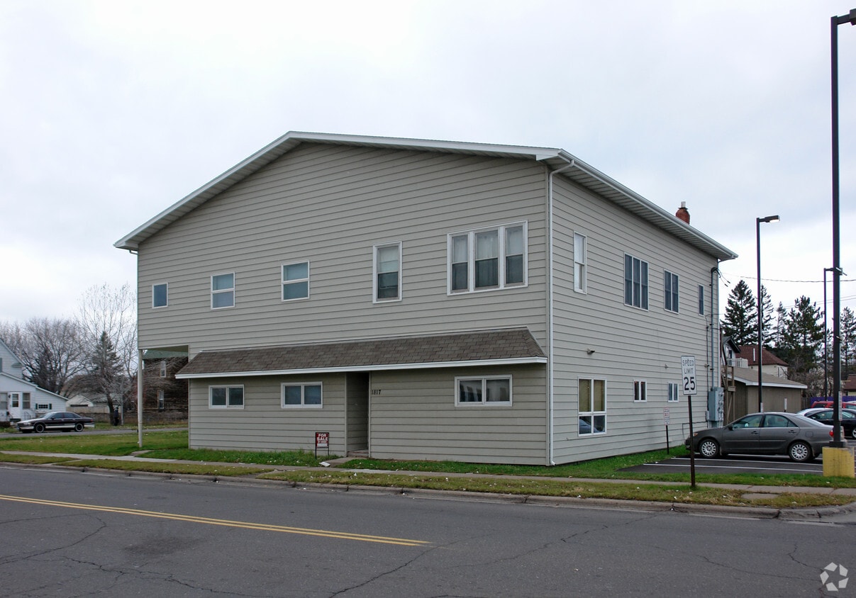 1817 N 21st St, Superior, WI 54880 Apartments in Superior, WI