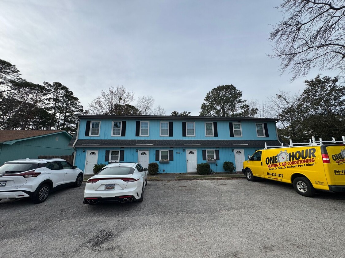 Primary Photo - Myrtle Beach - 2 Bedroom / 1.5 Bathroom To...