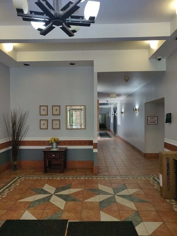 Foto del edificio - 10 Weston Ave