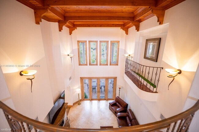 Building Photo - 6 br, 6.5 bath House - 1251 SE 14th St