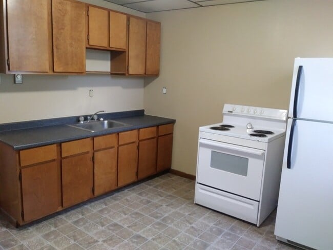 Building Photo - 4 Kindt Rd