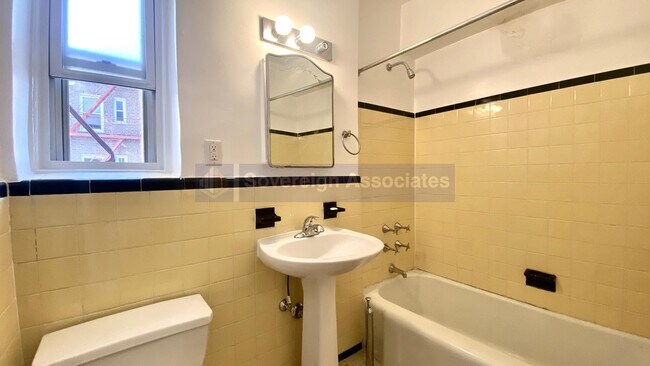 Foto del edificio - 500 Kappock St