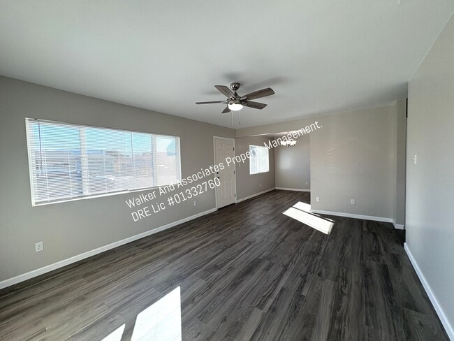 Foto del edificio - 4461 Cedar St