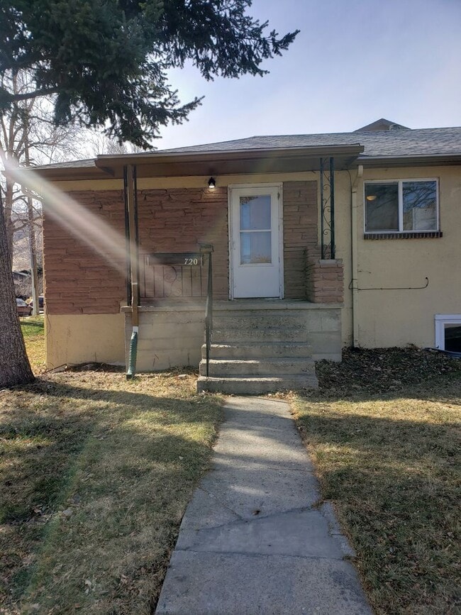 Foto del edificio - 4 bedroom near downtown Golden | Fenced in backyard | Mountain views
