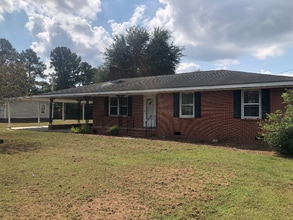 Building Photo - 7613 Hwy 58