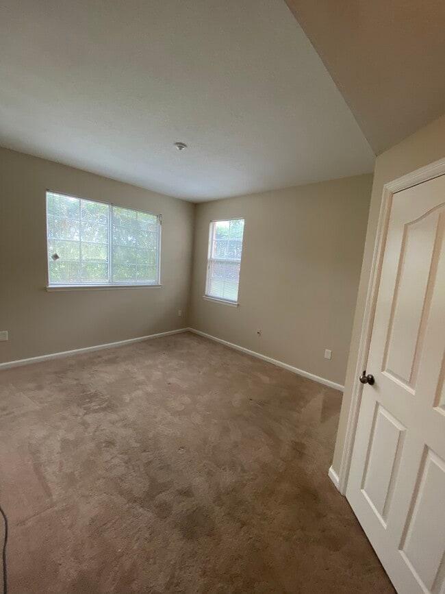 Master bedroom - 9857 Baywinds Dr Apt 9112