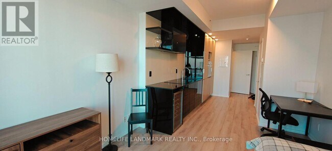 Photo du bâtiment - 70 Temperance St