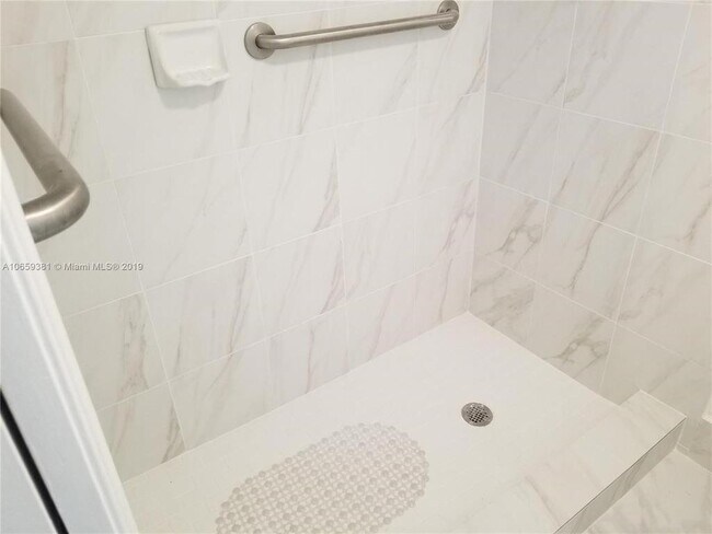 Foto del edificio - 1110 SW 125th Ave
