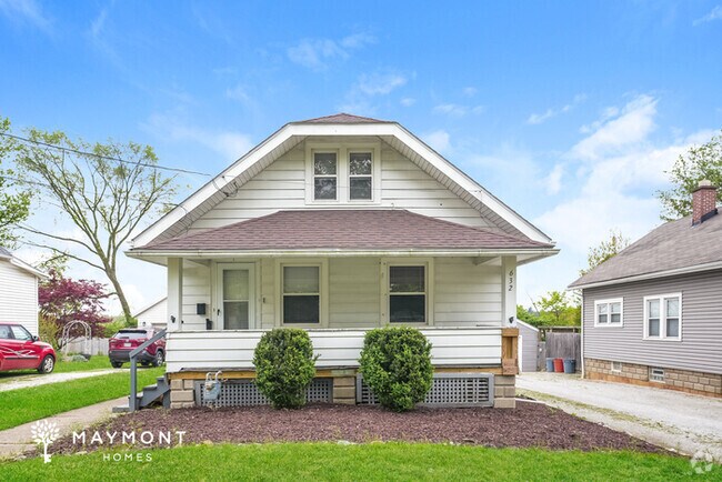 Building Photo - 632 E Smith Rd