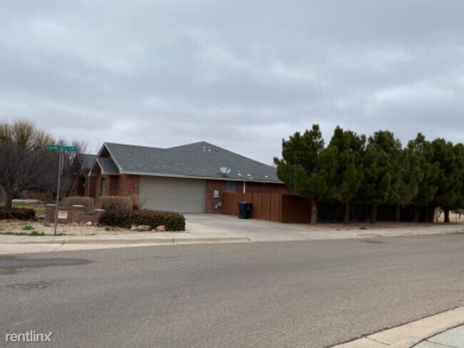 Foto del edificio - 4 br, 3 bath House - 3003 Onate Rd