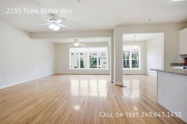 Building Photo - 2155 Turn Berry Way