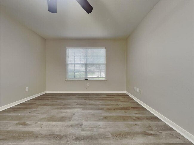 Foto del edificio - 4415 Sunflower Creek Ln