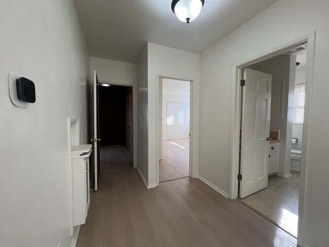 Foto del edificio - 616 Cheryl Ln