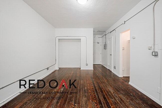 Foto del edificio - 854 S Oxford Ave