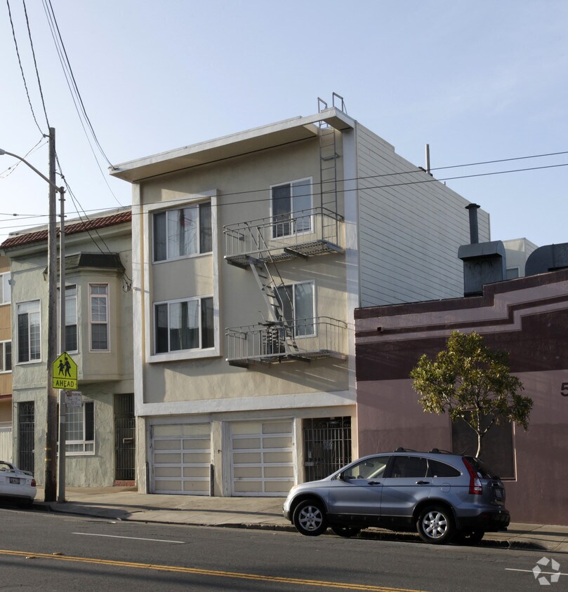 Building Photo - 5556 Mission St