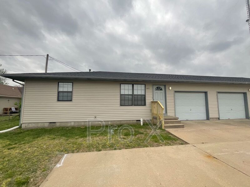 1421 S Cleveland Ave, Joplin, MO 64801 Condo for Rent in Joplin, MO
