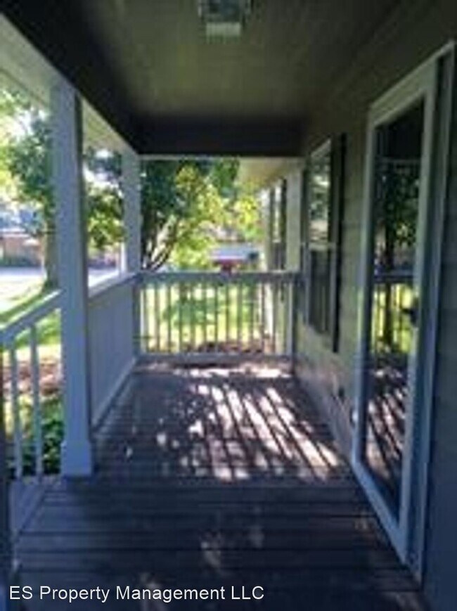 Building Photo - 3 br, 2 bath House - 9801 E Southport Rd.