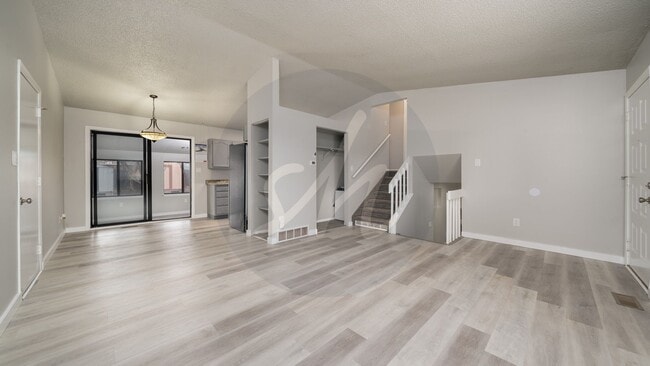 Foto del edificio - Great Home in Colorado Springs with 2 Car Garage