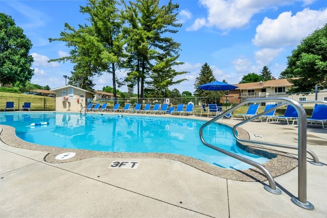Arbor Lakes Pool - Arbor Lakes at Middleton