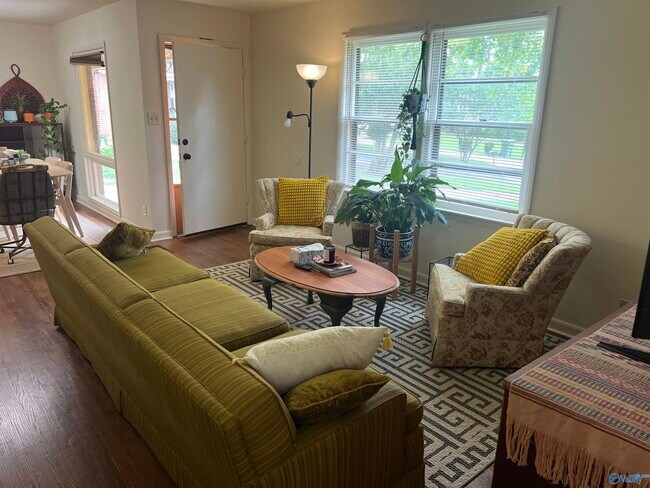 Foto del edificio - 3207 Tucker Dr NW